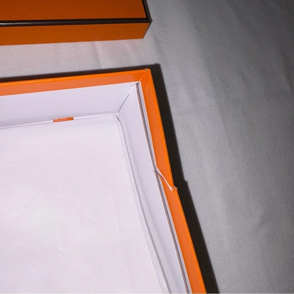 Hermes authentic signature